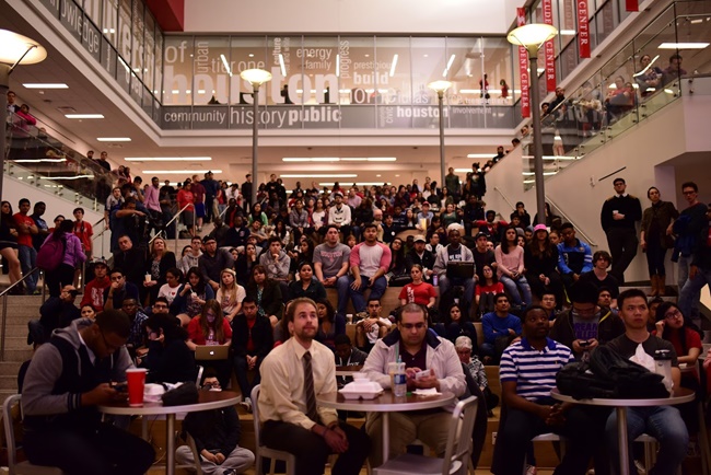 Chase the Race Student Reporters See Diverse Voices at GOP Debate